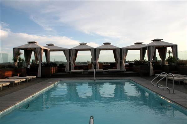 Sixty Hotel Rooftop Pool  / Caufield's Dining Room & Bar - Beverly Hills - fka Thompson Hotel (12/5/2011)