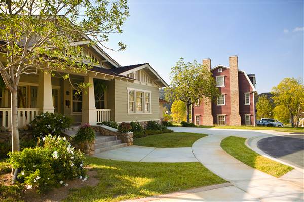 Golden Oak Ranch - Residential Street (4/25/2013)