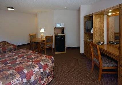 Econo Lodge Davis (8/26/2015 - Credits: https://www.choicehotels.com/california/davis/econo-lodge-hotels/ca362?sid=xb3Kyi.uOR21gniOM.25)