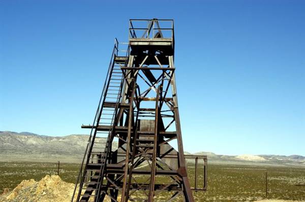 Blue Eagle Mine - Tropico Gold Mine (4/20/2016)