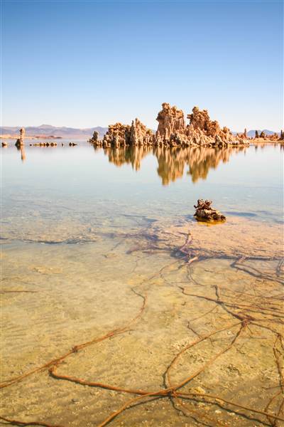 Mono Lake Tufa State Natural Reserve (SNR) / South Tufa Lake - Inyo National Forest (NF) (7/1/2012 - Credits: By Henry Lydecker (Own work) [CC BY 3.0 (http://creativecommons.org/licenses/by/3.0)], via Wikimedia Commons)