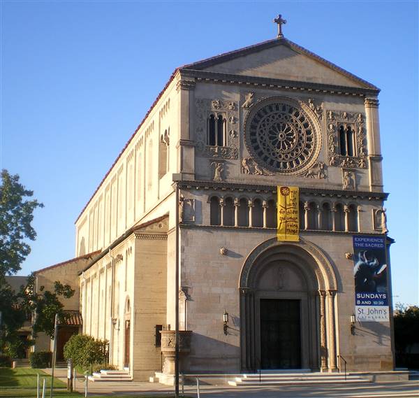 St. John's (10/28/2008 - Credits: By Los Angeles (Own work) [CC BY-SA 3.0 (http://creativecommons.org/licenses/by-sa/3.0) or GFDL (http://www.gnu.org/copyleft/fdl.html)], via Wikimedia Commons)