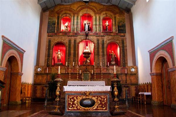 San Juan Bautista State Historic Park (SHP) (8/1/2009 - Credits: "Missioin San Juan Bautista" By Anna Fox (CC BY 2.0)[https://creativecommons.org/licenses/by/2.0/legalcode]https://www.flickr.com/photos/harshlight/)