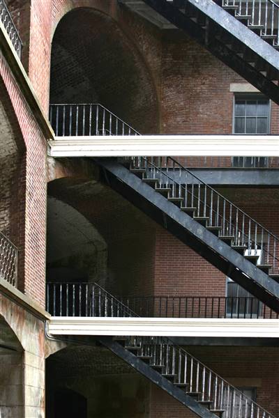 Fort Point National Historic Site (8/19/2005 - Credits: "Fort Point" by Shawn Clover (CC BY-NC 2.0)[https://creativecommons.org/licenses/by-nc/2.0/legalcode]https://www.flickr.com/photos/shawnclover/)