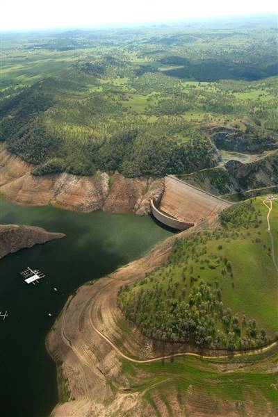 Lake McClure & Barrett Cove Recreation Area (3/2/2015 - Credits: Photo courtesy of California Department of Water Resources)