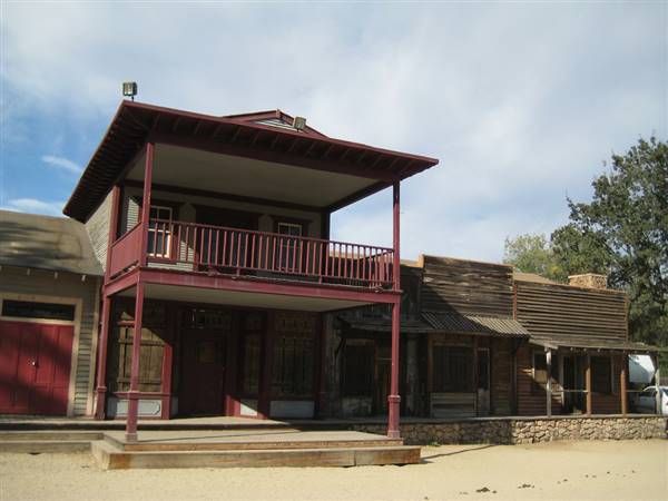 Paramount Ranch - National Park Service (NPS) (10/3/2008 - Credits: "Paramount Ranch near Malibu" by Flickr user; Siadhal (CC BY-NC 2.0)[https://creativecommons.org/licenses/by-nc/2.0/legalcode]https://www.flickr.com/photos/25069038@N06/)