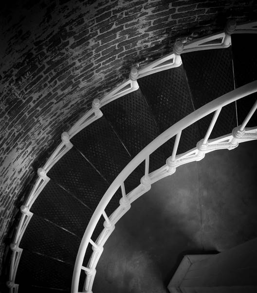 Point Sur State Historic Park (SHP) & Point Sur Lighthouse (3/8/2014 - Credits: "A Quarter Turn" by Chris Dant (CC BY-NC-ND 2.0)[https://creativecommons.org/licenses/by-nc-nd/2.0/legalcode]https://www.flickr.com/photos/chrisd2006/)