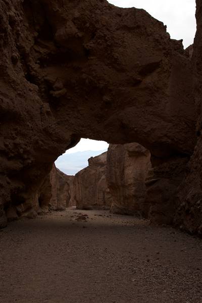 Badwater Basin - Death Valley National Park (3/1/2011 - Credits: "Peep hole" by David Brossard (CC BY-SA 2.0)[https://creativecommons.org/licenses/by-sa/2.0/legalcode]https://www.flickr.com/photos/string_bass_dave/)