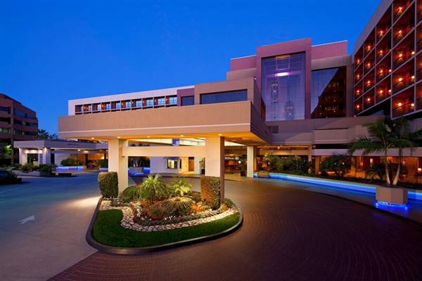 Hilton Orange County/Costa Mesa (10/26/2016)