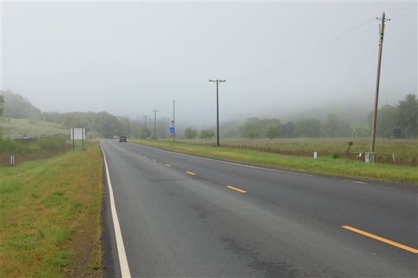Highway 128 - Anderson Valley corridor - Highway 128 - South of Boonville (looking southward) (4/14/2017 - Credits: Kellen Lim)