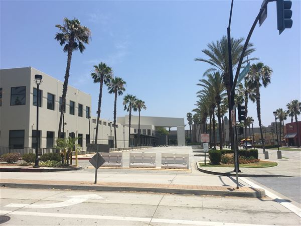 Burbank Town Center / with Adjacent CLOSED IKEA (3/1/2018 - Credits: Burbank Town Center)