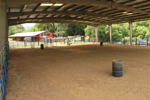 Mendocino County Fair and Apple Show - smaller, covered arena (near livestock buildings) (5/31/2018 - Credits: Kellen Lim)