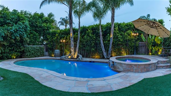 Stunning Sherman Oaks House (7/19/2019)