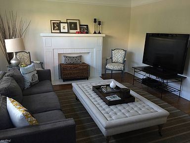 Larchmont Village 1920's Duplex (5/4/2021 - Credits: Matthew Mogk)