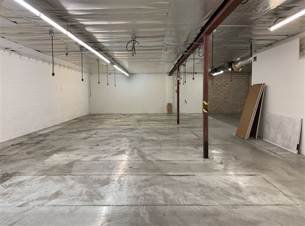 Grimco Owensmouth - Office Warehouse Building - VACANT (7/14/2021 - Credits: Grimco Industrial Development and Brokerage, Inc.)