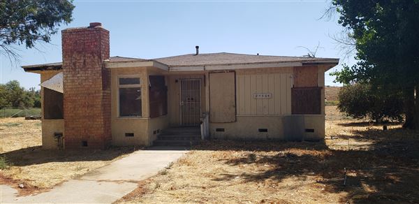 60 acres of vacant raw land - Perris CA (9/20/2019 - Credits: Angela King)