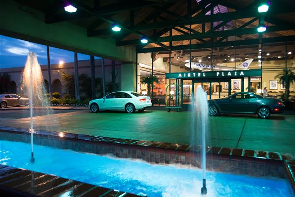 Airtel Plaza Hotel and Conference Center - Exterior (4/13/2012 - Credits: Jennifer Pochedly)