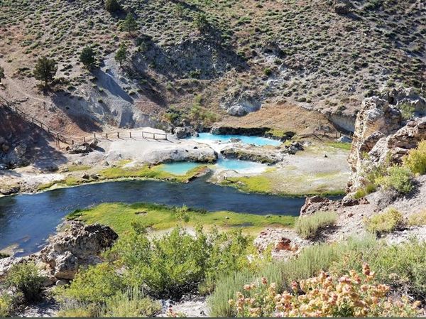 Cinnamon Bear Inn - Mammoth Lakes (10/6/2023 - Credits: Cinnamon Bear Inn)