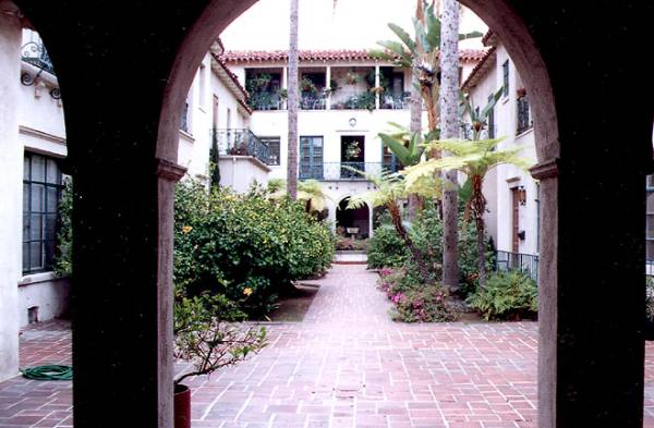 Harper House (12/31/2003)