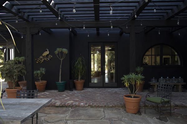 Elsewhere Topanga - THE BLACK VILLA (1/24/2020 - Credits: Margaret Mentaberry)
