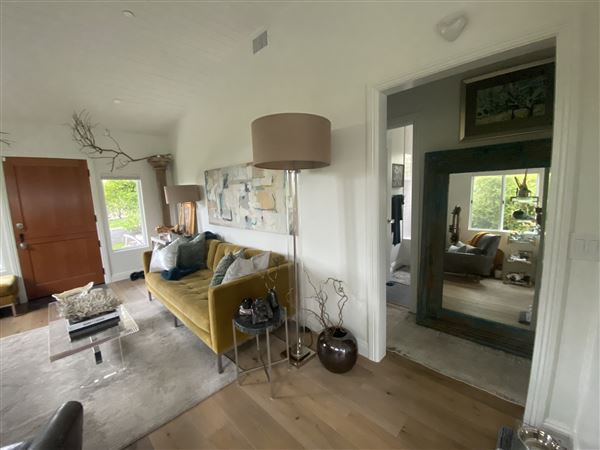 Chic Laguna Cottage (6/6/2024 - Credits: Susan Willig)