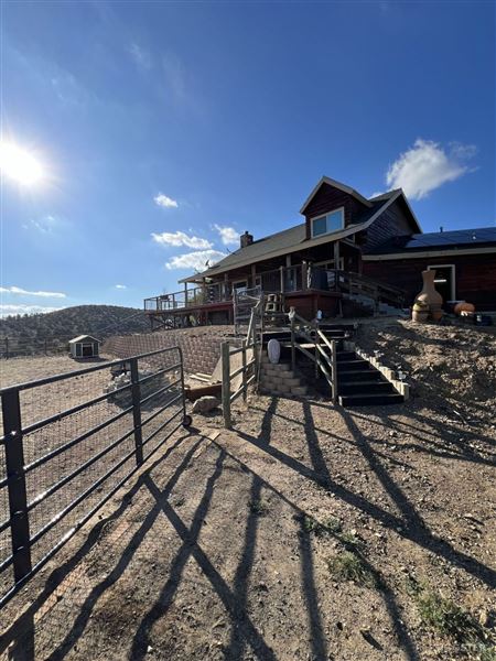 Murillo Cabin (6/1/2024 - Credits: submitted by: Leonardo Murillo)