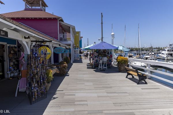 Shoreline Village (8/28/2024 - Credits: LB Locations)