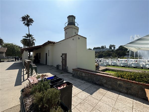 Echo Park Lake Recreation Center (9/17/2024 - Credits: Brandy Davis)