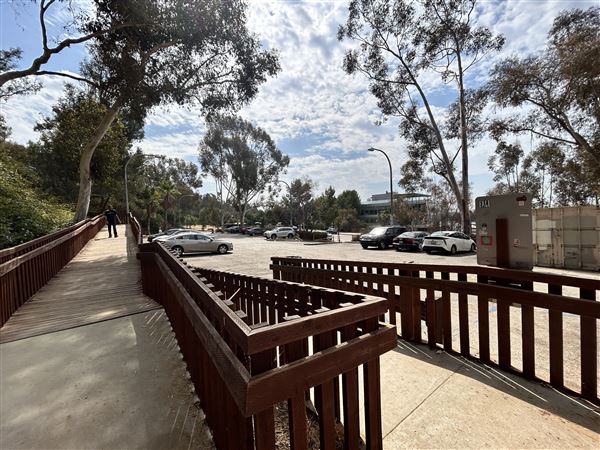 Culver City Park Bill Botts Field - The path up to baseball fields. (10/4/2024 - Credits: Brandy Davis)