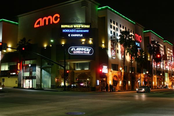 Flappers Comedy Club and Restaurant (Burbank) (10/28/2024 - Credits: Flappers Comedy Club)