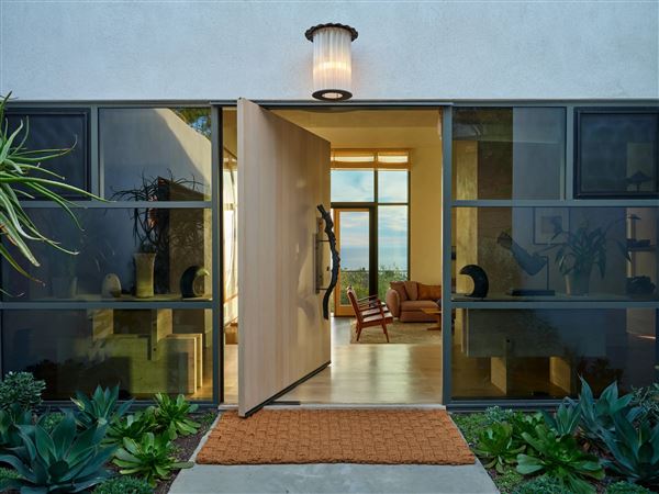 Serene Malibu Villa with Ocean and Mountain Views (11/4/2024 - Credits: Roger Davis)