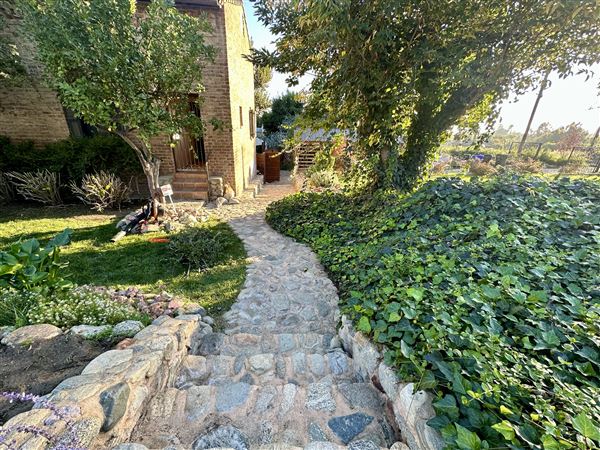 ITALIAN VILLA FARMHOUSE ca. 1930 (12/5/2024 - Credits: submitted by: Gretchen Lynn Spence)