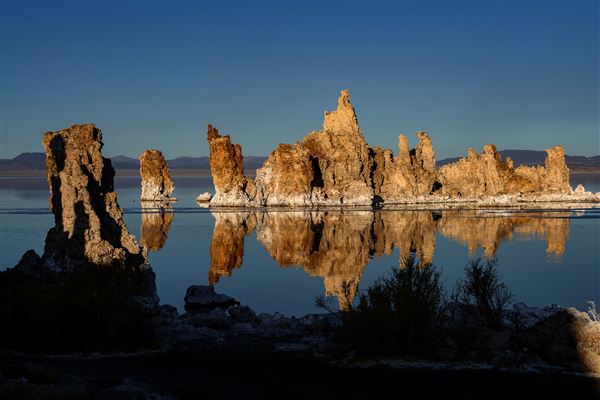 Mono Lake Tufa State Natural Reserve (SNR) / South Tufa Lake - Inyo National Forest (NF) (11/20/2018 - Credits: Brian Baer)