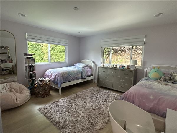 California Modern in Residential Encino Hills (2/3/2025 5:40:32 PM - Credits: submitted by:)