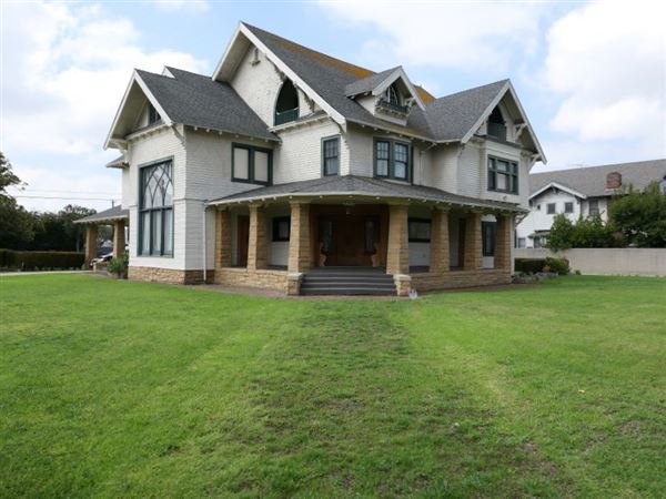 Victorian Mansion (2/4/2025 - Credits: Dave Mortell)