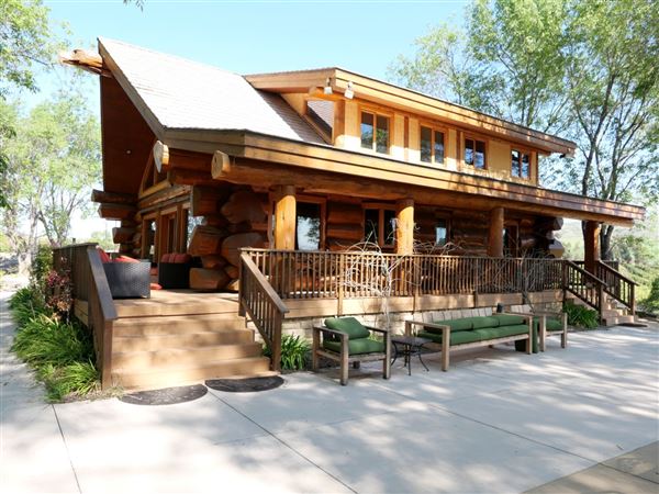 Log Cabin (3/4/2025 - Credits: Dave Mortell)
