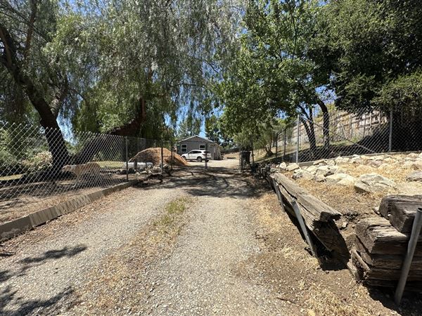 Modern Farmhouse on Expansive Agoura Hills Lot – Film-Ready & Versatile (4/29/2025 - Credits: Taken by Lauren Pfahler, property owner)