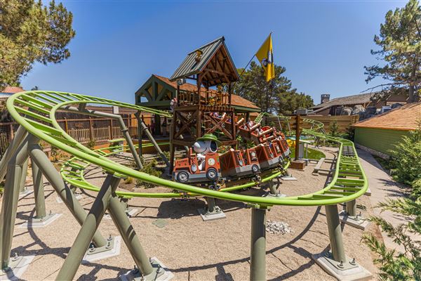 Knott's Berry Farm & Knott's California Marketplace - Camp Snoopy - Tenderpaw Twister (5/15/2025 - Credits: Six Flags Entertainment Corporation)