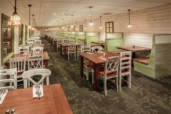 Knott's Berry Farm & Knott's California Marketplace - Mrs. Knott's Chicken Dinner Restaurant Tea Room (5/20/2025 - Credits: Six Flags Entertainment Corporation)