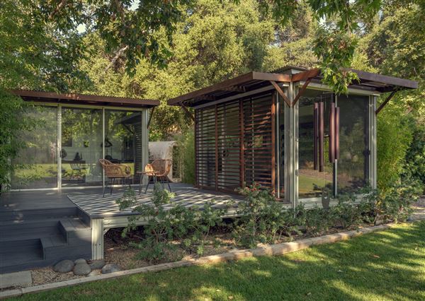Mulholland Hwy House (4/1/2025 - Credits: Holistictherapeutic.com)