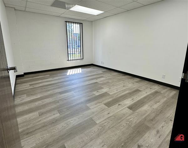 Grimco Owensmouth - Office Warehouse Building - VACANT (9/8/2025 - Credits: submitted by: Joseph Grinbaum / updated 7.15.2021 lm)