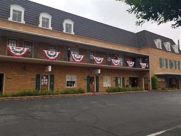 Thatcher Medical Center Building (9/11/2025 - Credits: Tiarna Real Estate Services Inc.)
