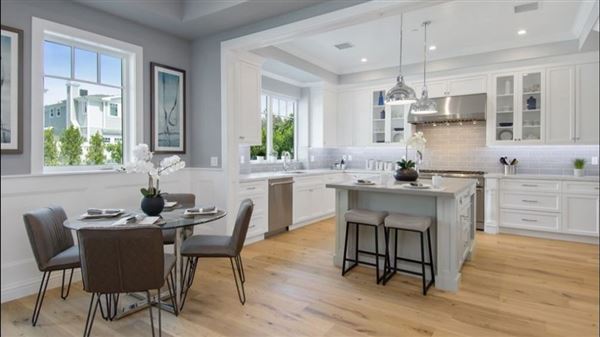 Beautiful Newly Constructed (2018) Cape Cod Home in Studio City (7/1/2018 - Credits: David Levy)