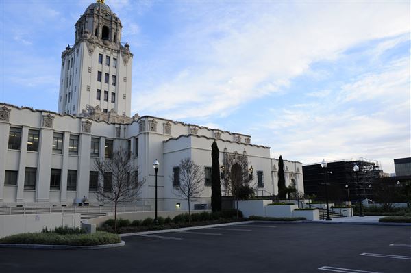 Beverly Hills City Hall (3/14/2013 - Credits: Leo Fialho)