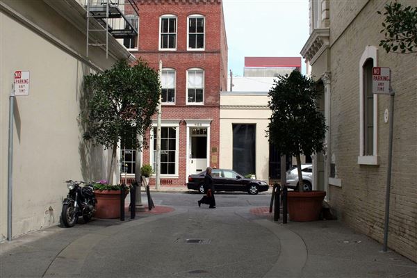 Hotaling St. (10/24/2025 - Credits: San Francisco City & County Film Commission)
