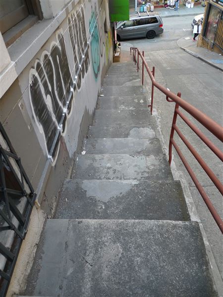 Chinatown San Francisco - Vinton Street Staircase (10/28/2025 - Credits: San Francisco City & County Film Commission)