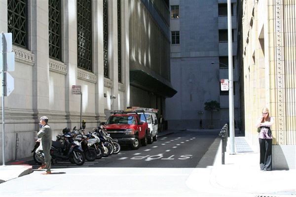 Financial District, San Francisco - Hallack Alley at Sansome (10/29/2025 - Credits: San Francisco City & County Film Commission)