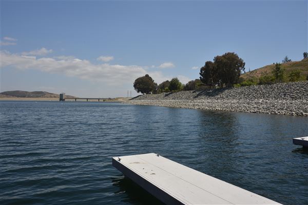 Castaic Lake State Recreation Area (SRA) - lake administered by Los Angeles County - West Ramp Lifeguard HQ Dock (5/14/2018 - Credits: Leo Fialho)