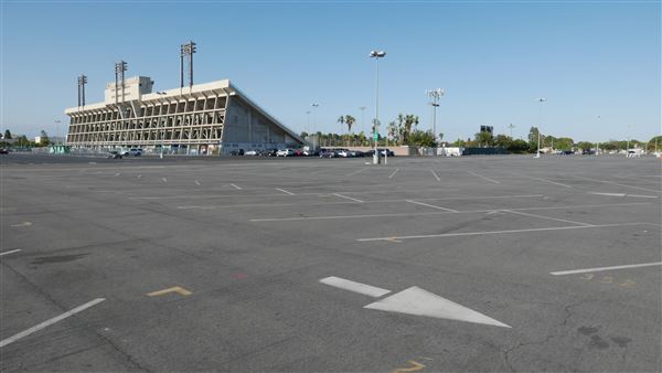Veterans Memorial Stadium - Long Beach City College - Stadium Parking Lot (5/23/2016 - Credits: Leo Fialho)