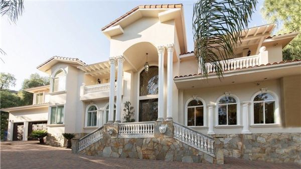 Chatsworth Hills Estate (12/5/2025 - Credits: submitted by: Artur Harutyunyan)